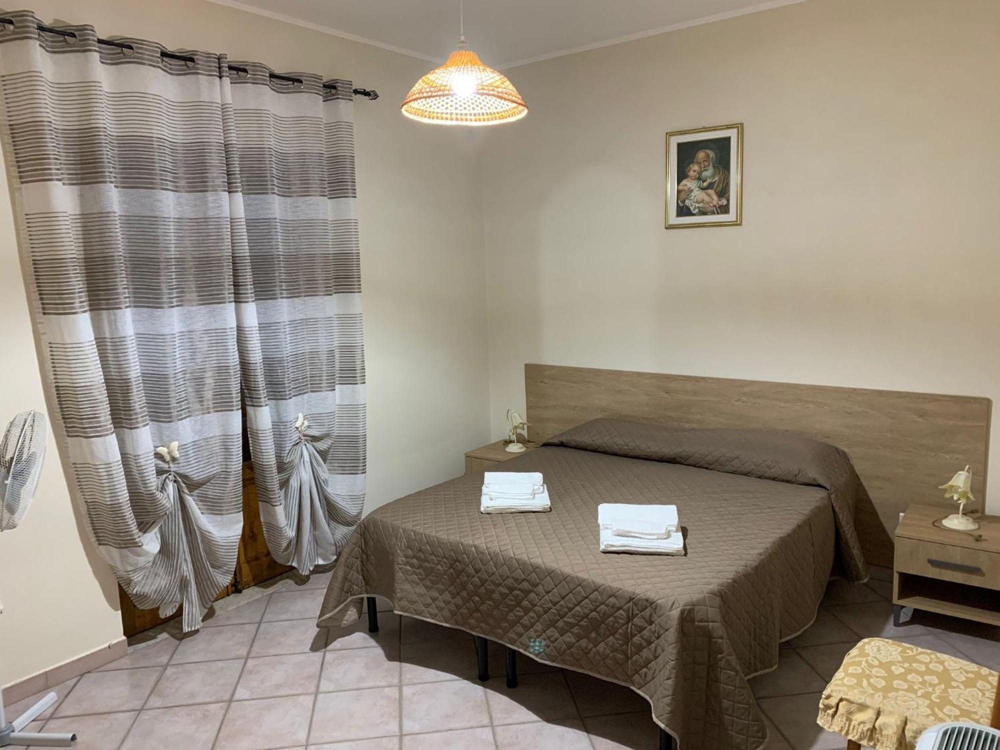 Casa Vacanze Villa Mariano Gangi Luaran gambar